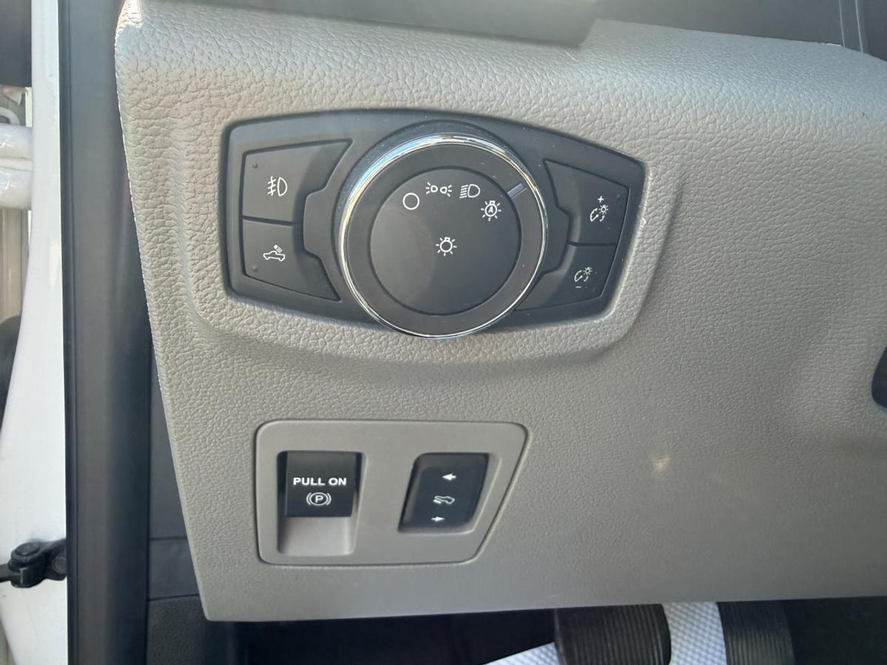 2018 Ford F-150 XL 4WD SUPERCREW 6.5' BOX Photo