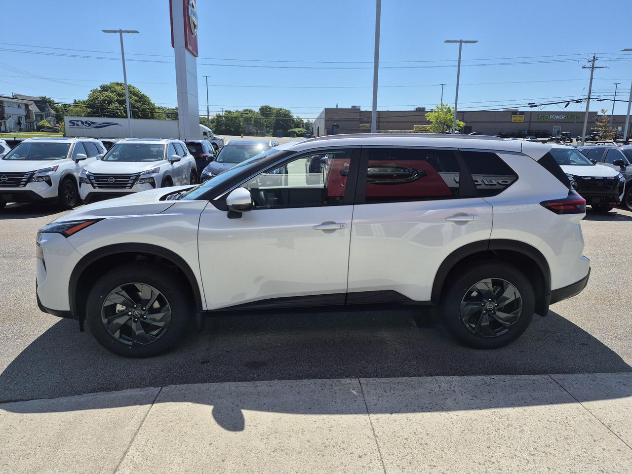 2026 Nissan Rogue SV MOONROOF Photo