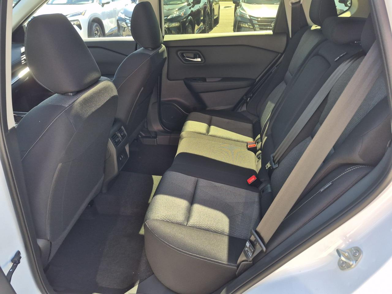2026 Nissan Rogue SV MOONROOF Photo