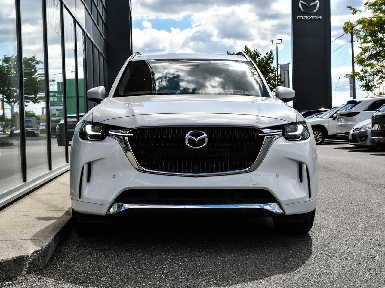 2025 Mazda CX-90 MHEV Signature AWD Photo