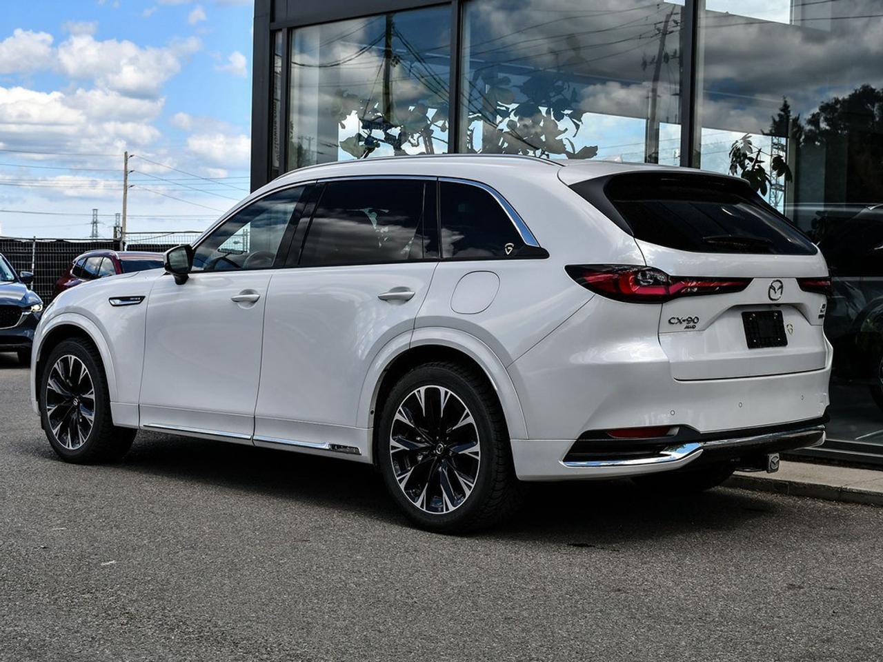 2025 Mazda CX-90 MHEV Signature AWD Photo