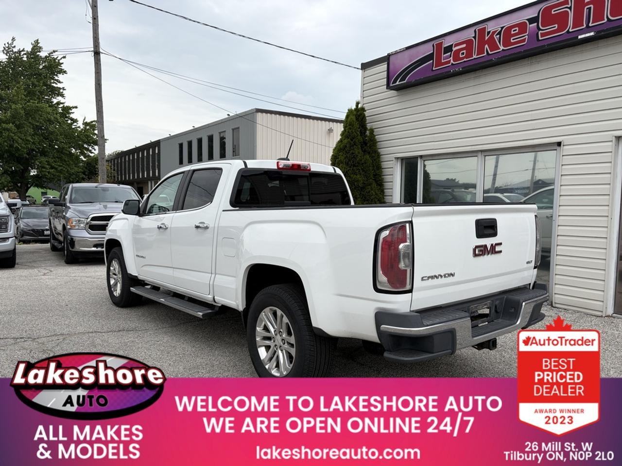 2016 GMC Canyon 2WD Crew Cab 140.5  SLT Photo2