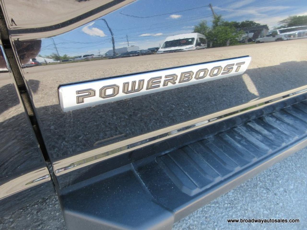 2022 Ford F-150 GREAT KM'S XLT-SPORT-MODEL 5 PASSENGER 3.5L - HYBRID POWERBOOST.. 4X4.. CREW-CAB.. SHORTY.. NAVIGATION.. HEATED SEATS.. BACK-UP CAMERA.. Photo