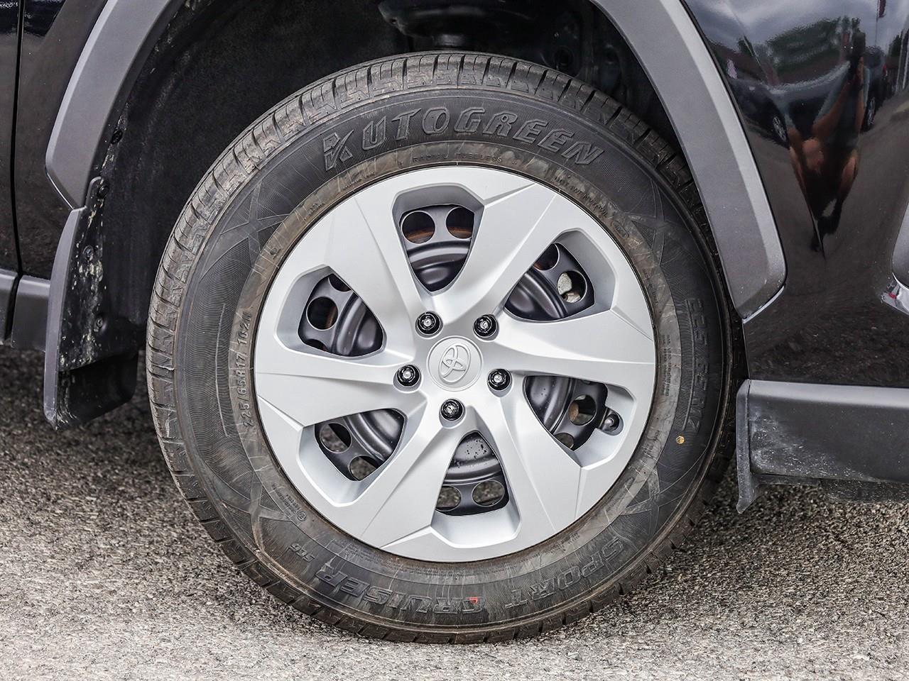 2025 Toyota RAV4 LE NO ACCIDENTS-HEATED CLOTH SEATS-LANE KEEP ASSIST-BACK UP CAMERA- Photo
