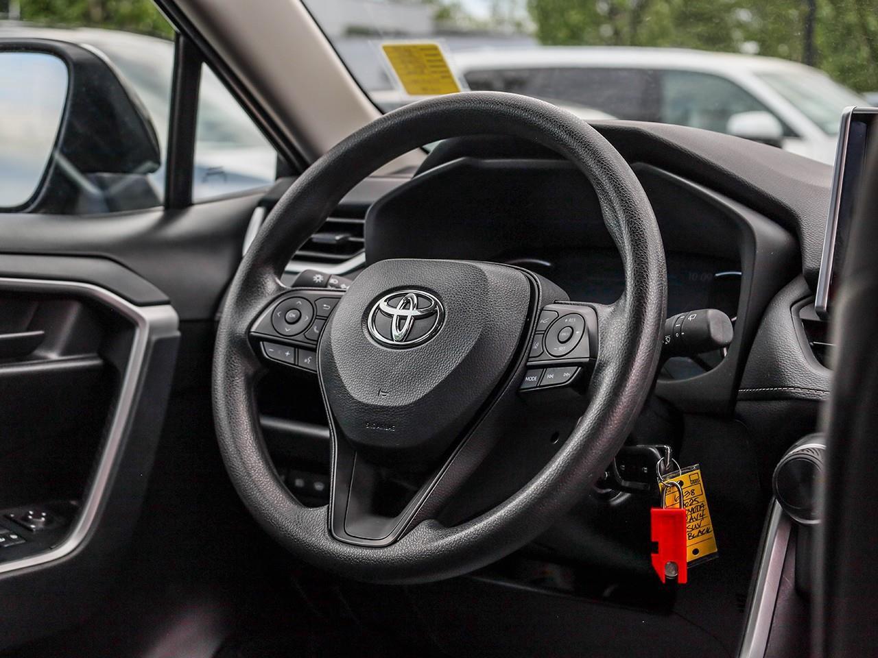 2025 Toyota RAV4 LE NO ACCIDENTS-HEATED CLOTH SEATS-LANE KEEP ASSIST-BACK UP CAMERA- Photo