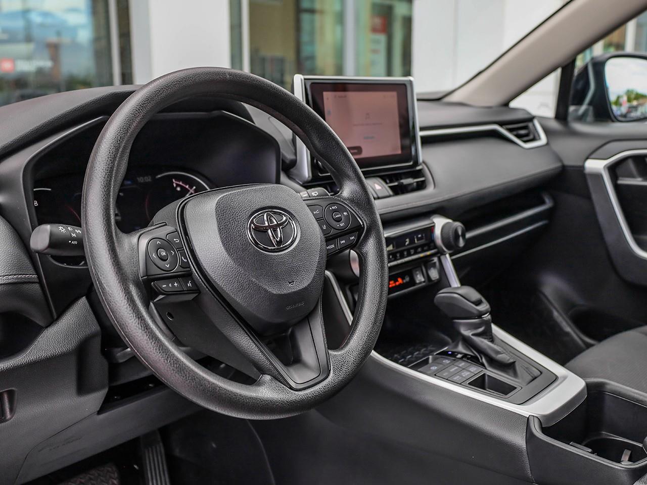 2025 Toyota RAV4 LE NO ACCIDENTS-HEATED CLOTH SEATS-LANE ASSIST-BACK UP CAMERA- Photo