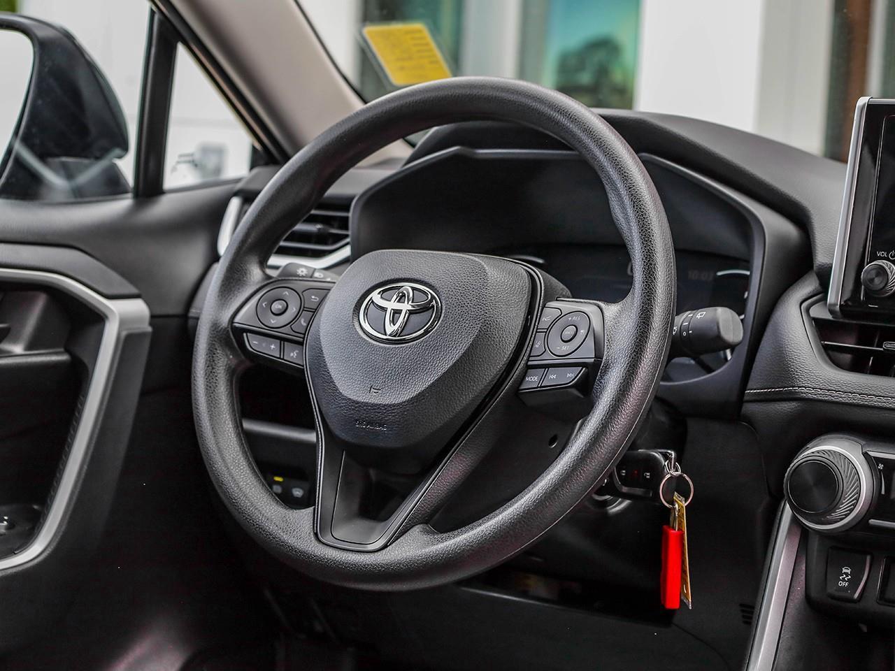 2025 Toyota RAV4 LE NO ACCIDENTS-HEATED CLOTH SEATS-LANE ASSIST-BACK UP CAMERA- Photo