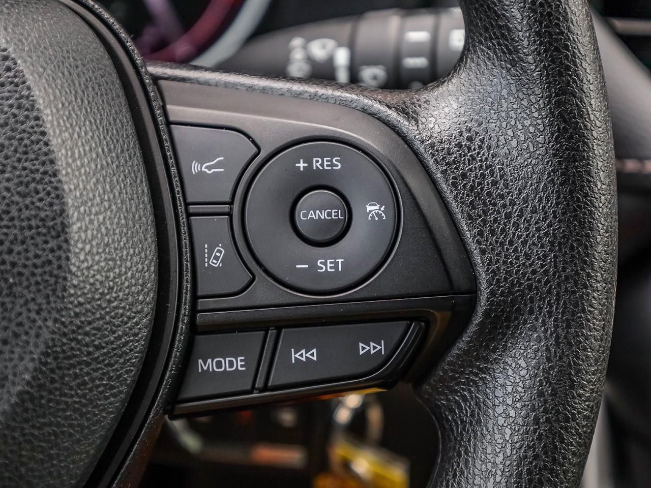 2025 Toyota RAV4 LE NO ACCIDENTS-HEATED CLOTH SEATS-LANE ASSIST-BACK UP CAMERA- Photo