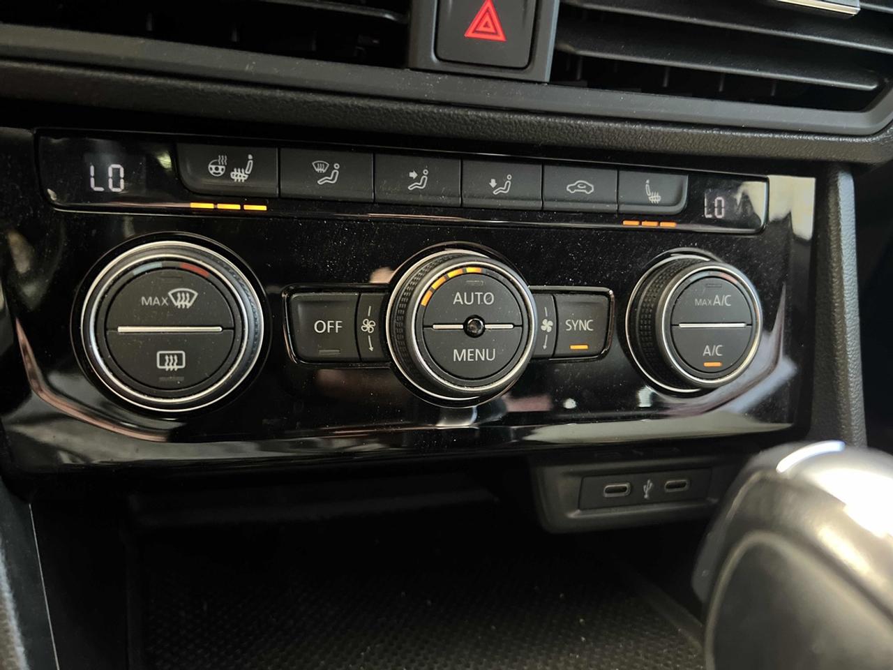 2021 Volkswagen Jetta HIGHLINE - NO ACCIDENTS Photo