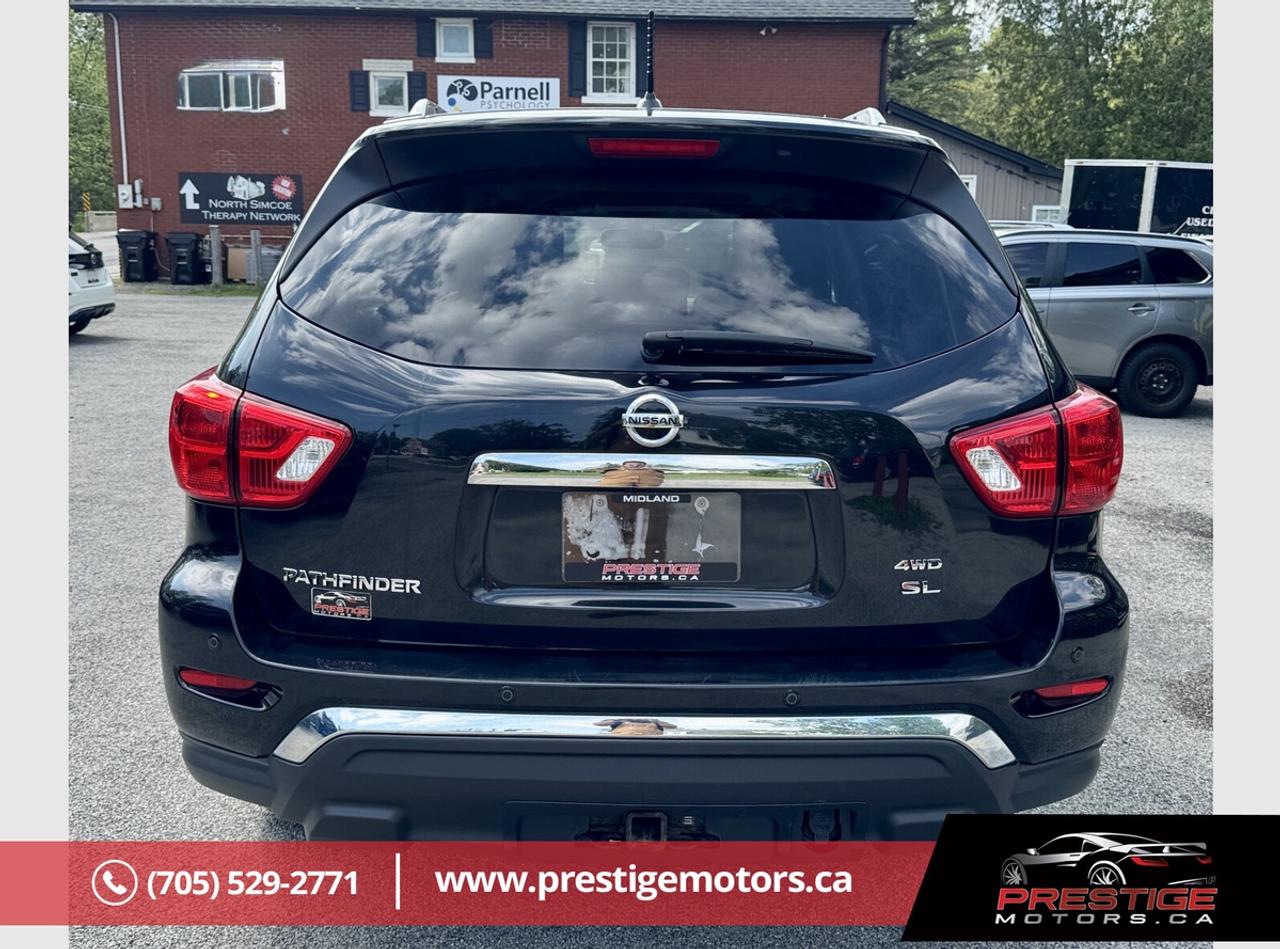 2018 Nissan Pathfinder SL Photo