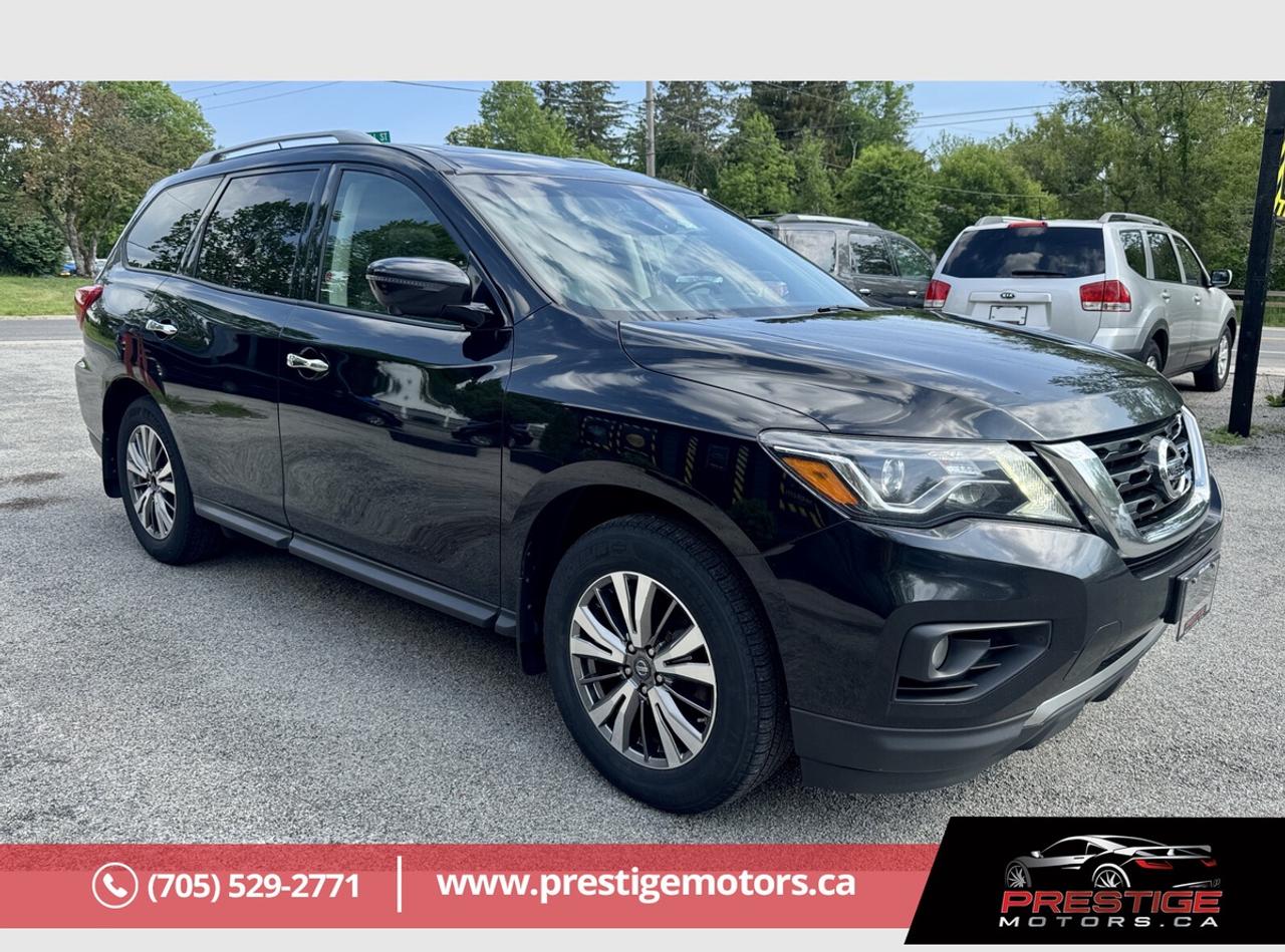 2018 Nissan Pathfinder SL Photo