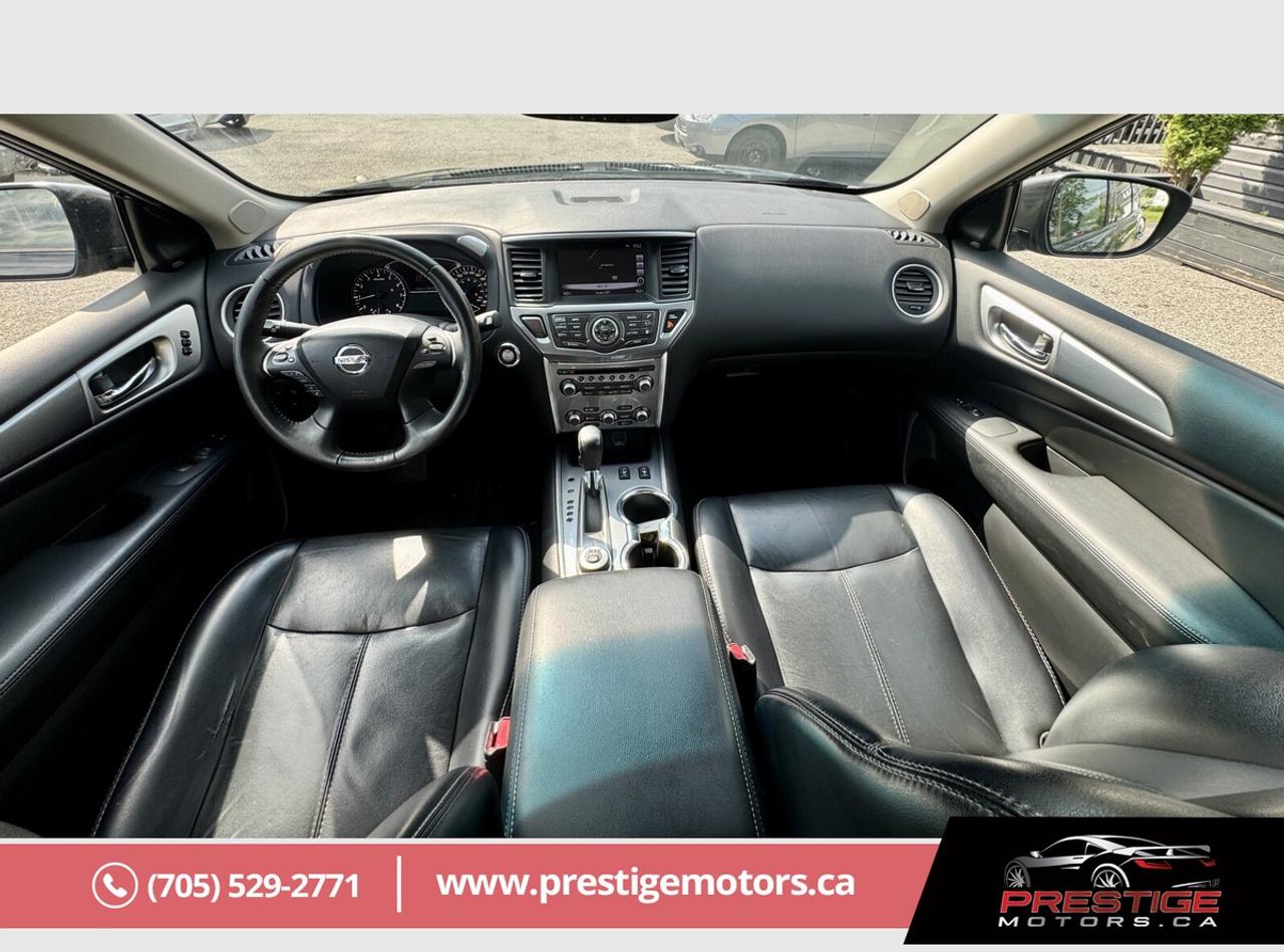 2018 Nissan Pathfinder SL Photo