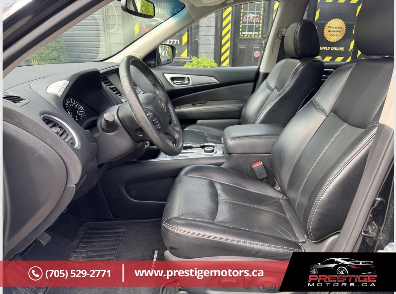 2018 Nissan Pathfinder SL Photo