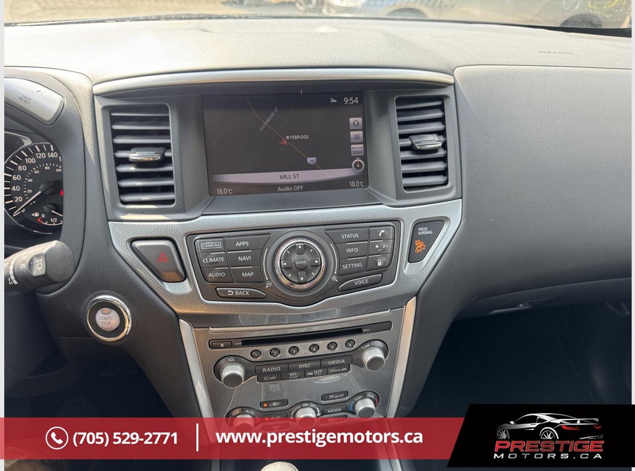 2018 Nissan Pathfinder SL Photo