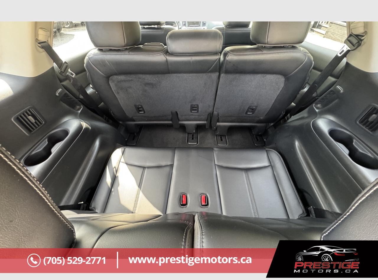 2018 Nissan Pathfinder SL Photo