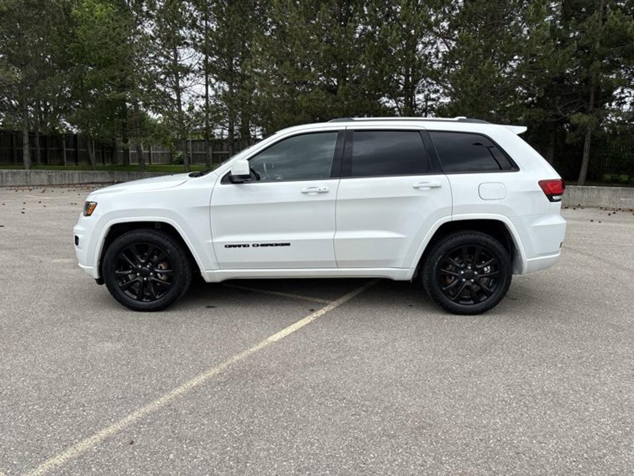 2019 Jeep Grand Cherokee Altitude 4x4 | No Accidents | Sunroof Photo