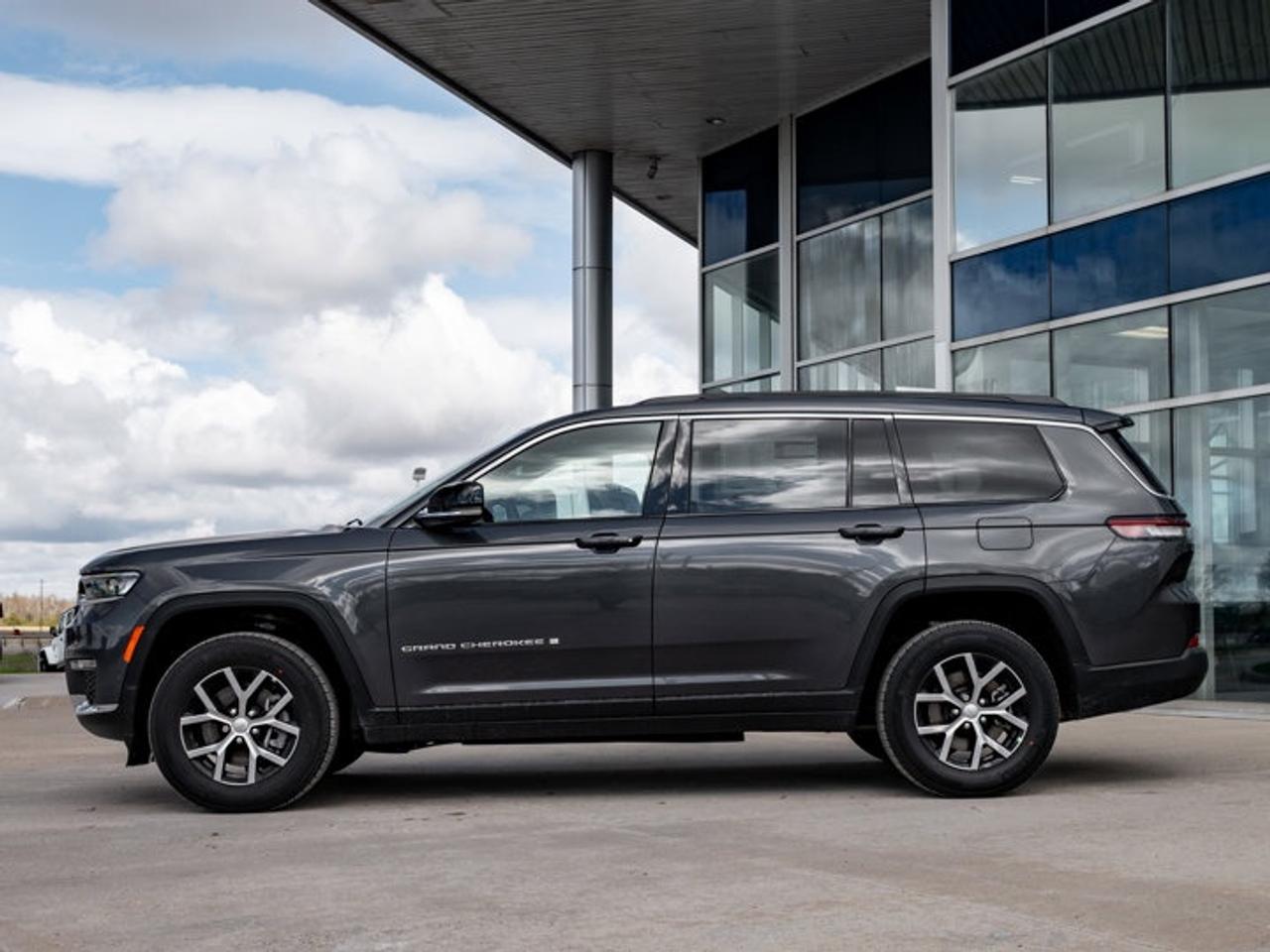 2025 Jeep Grand Cherokee L Limited Photo4