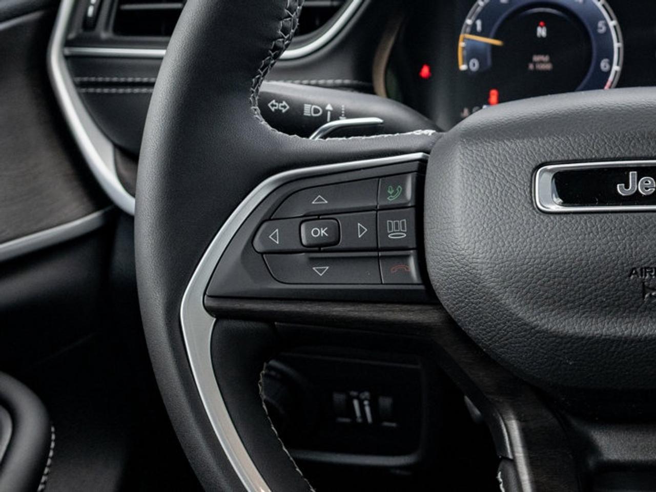 2025 Jeep Grand Cherokee L Limited Photo