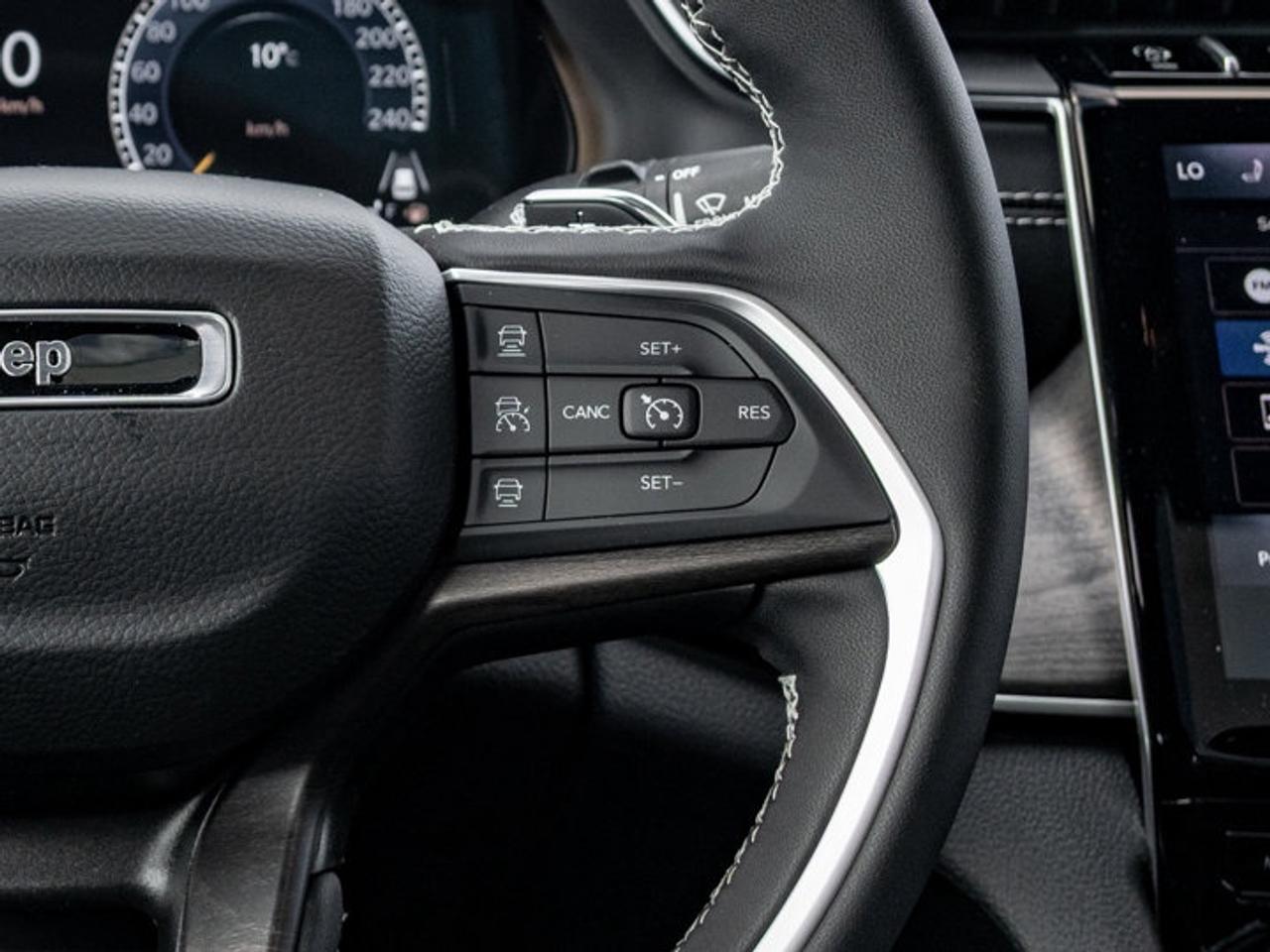 2025 Jeep Grand Cherokee L Limited Photo