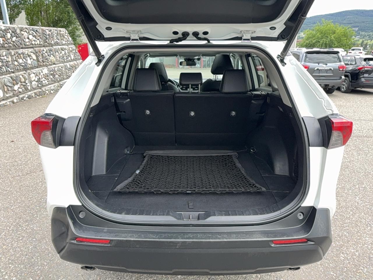 2019 Toyota RAV4 XLE Premium Photo