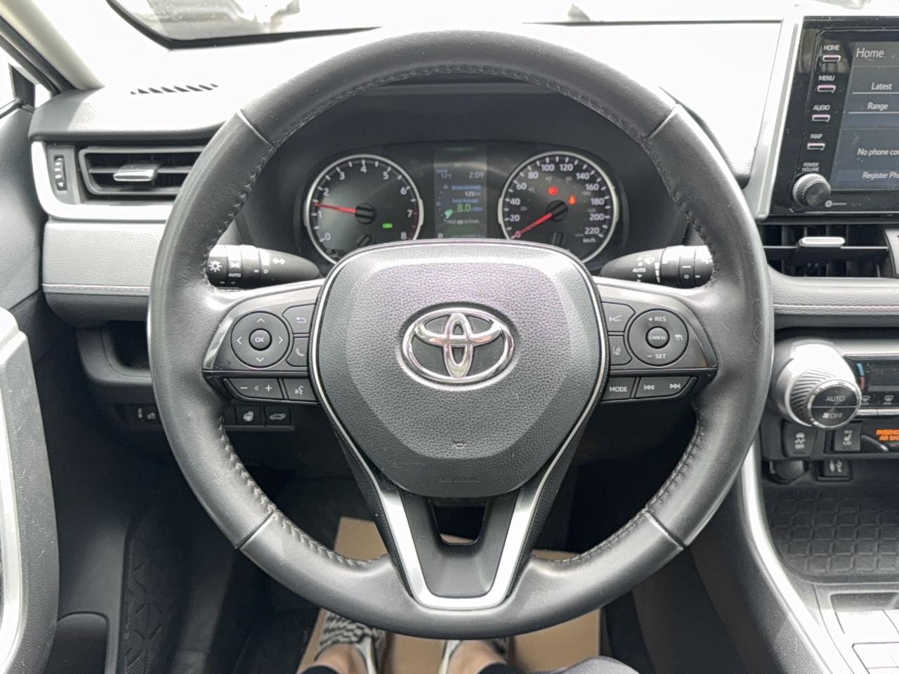 2019 Toyota RAV4 XLE Premium Photo