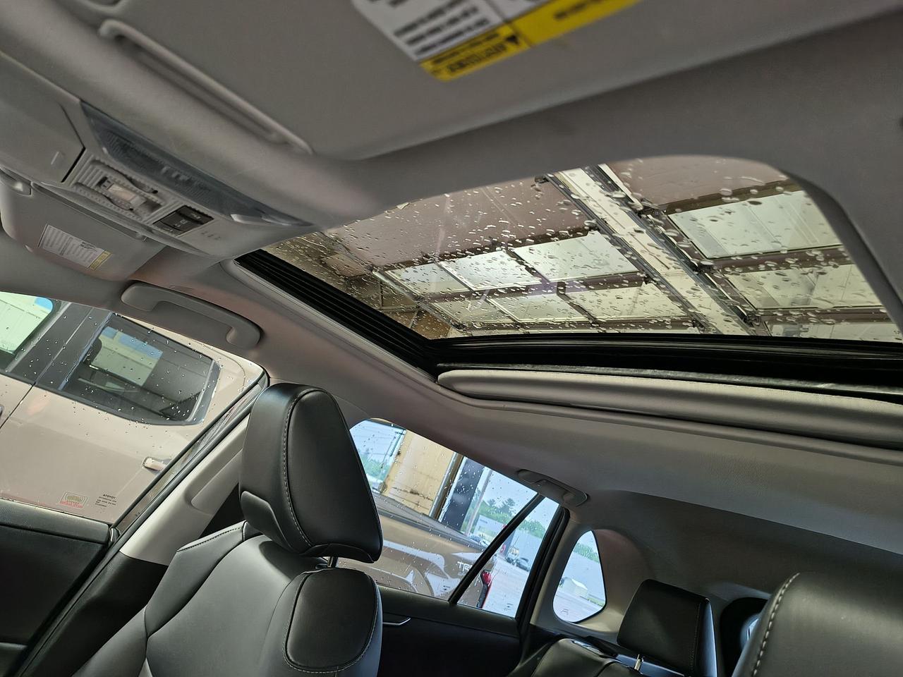 2023 Toyota RAV4 XLE Photo0