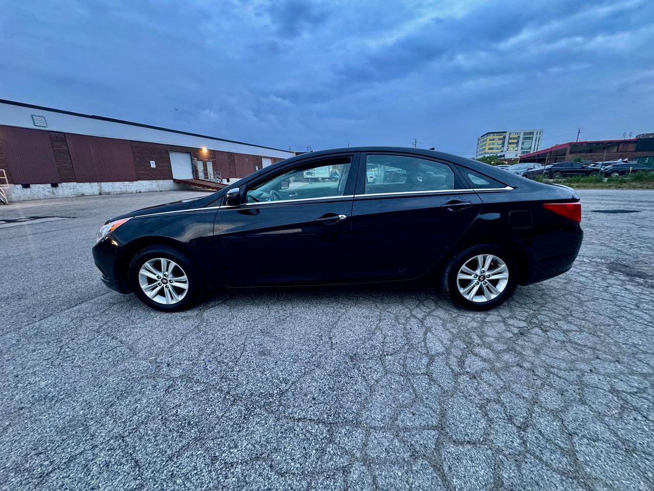 2013 Hyundai Sonata GLS Photo3