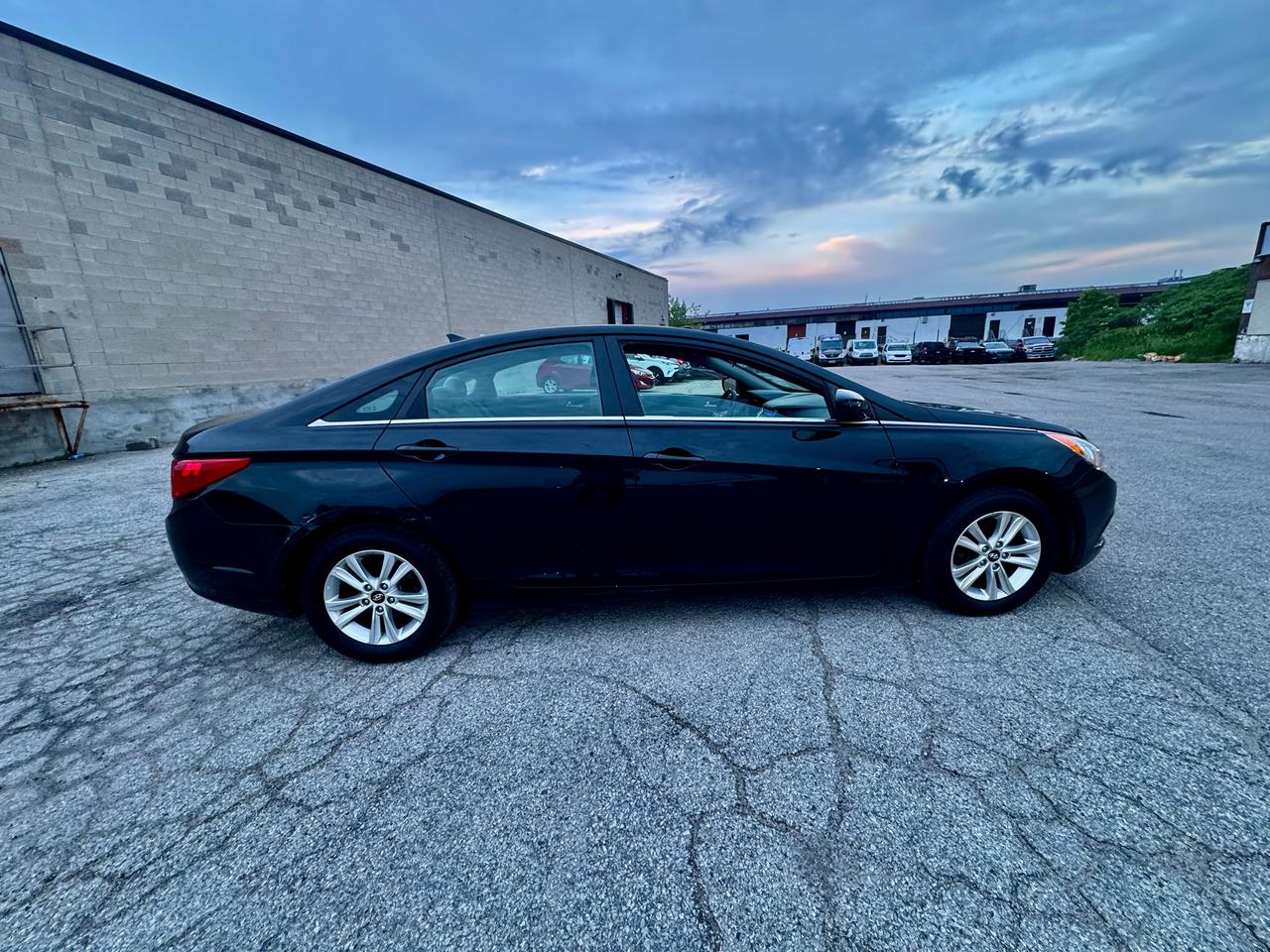 2013 Hyundai Sonata GLS Photo