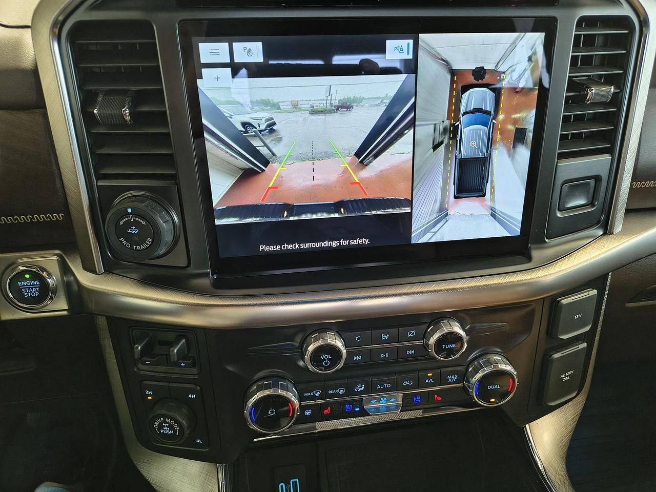 2022 Ford F-150 XL Photo
