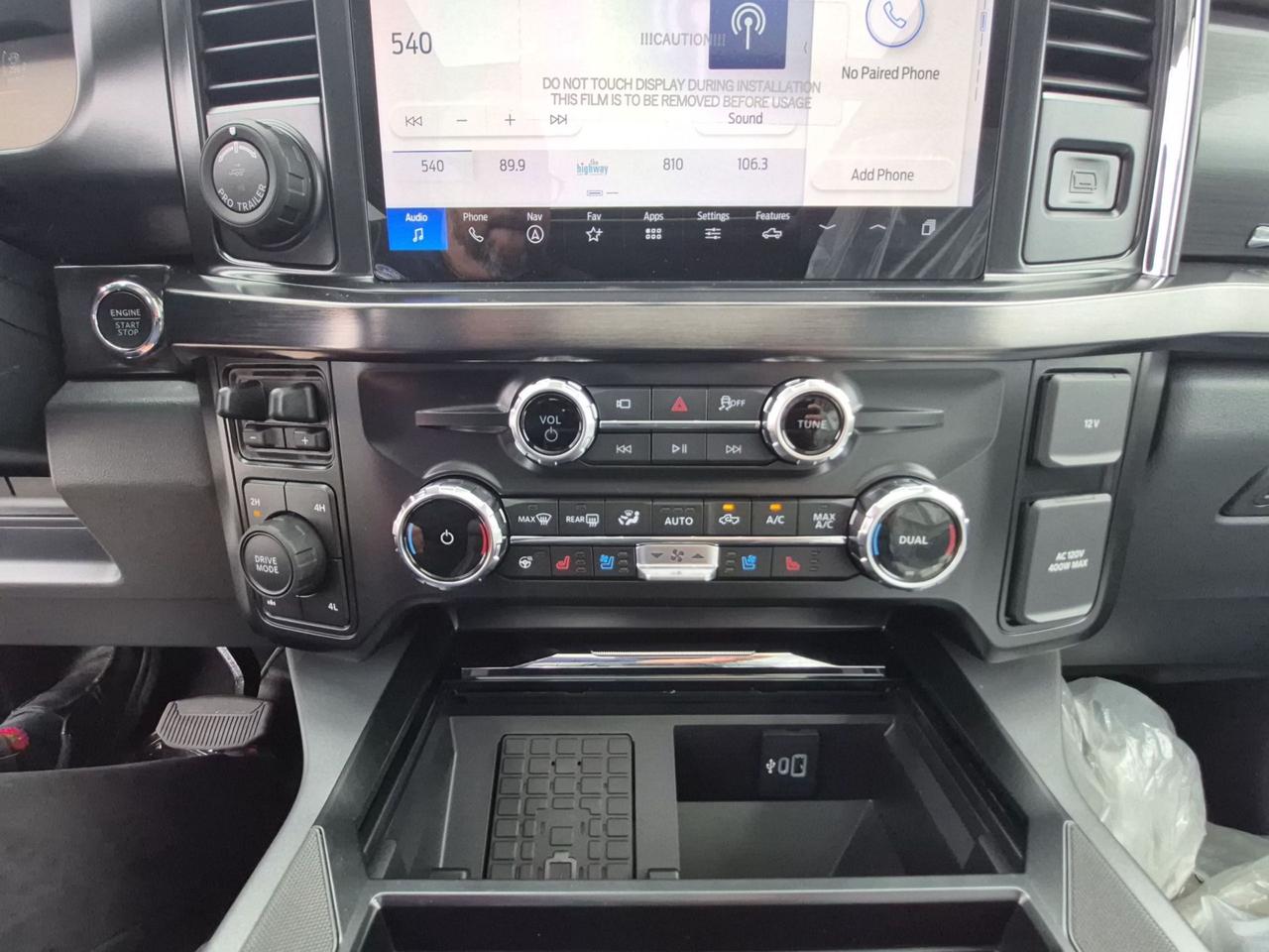 2026 Ford F-350 LARIAT 4WD, LOADED!! PREMIUM PKG, MOONROOF Photo