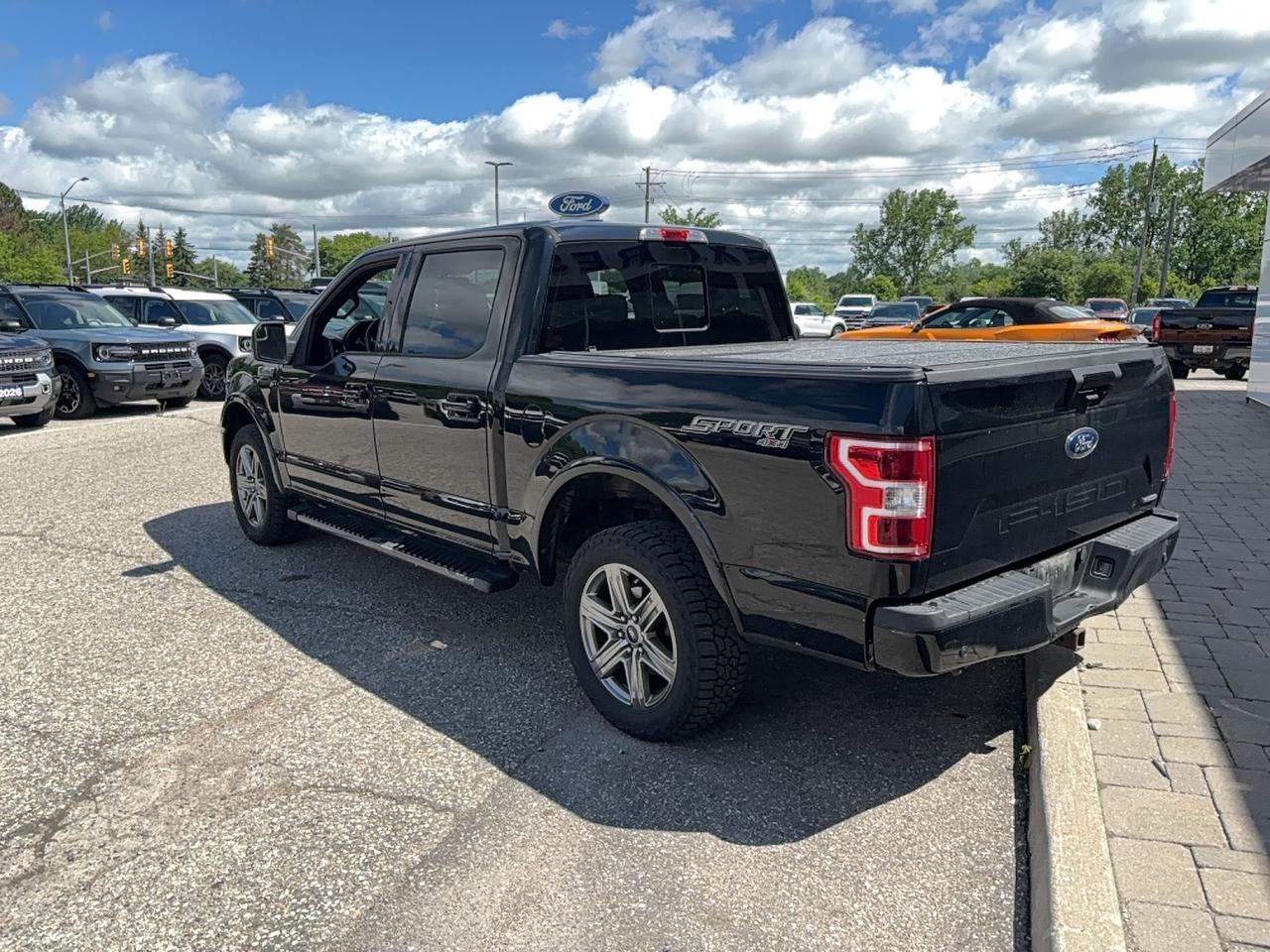2018 Ford F-150 LOW KM'S, LOCAL TRADE, 302A SPORT! HEATED SEATS! Photo