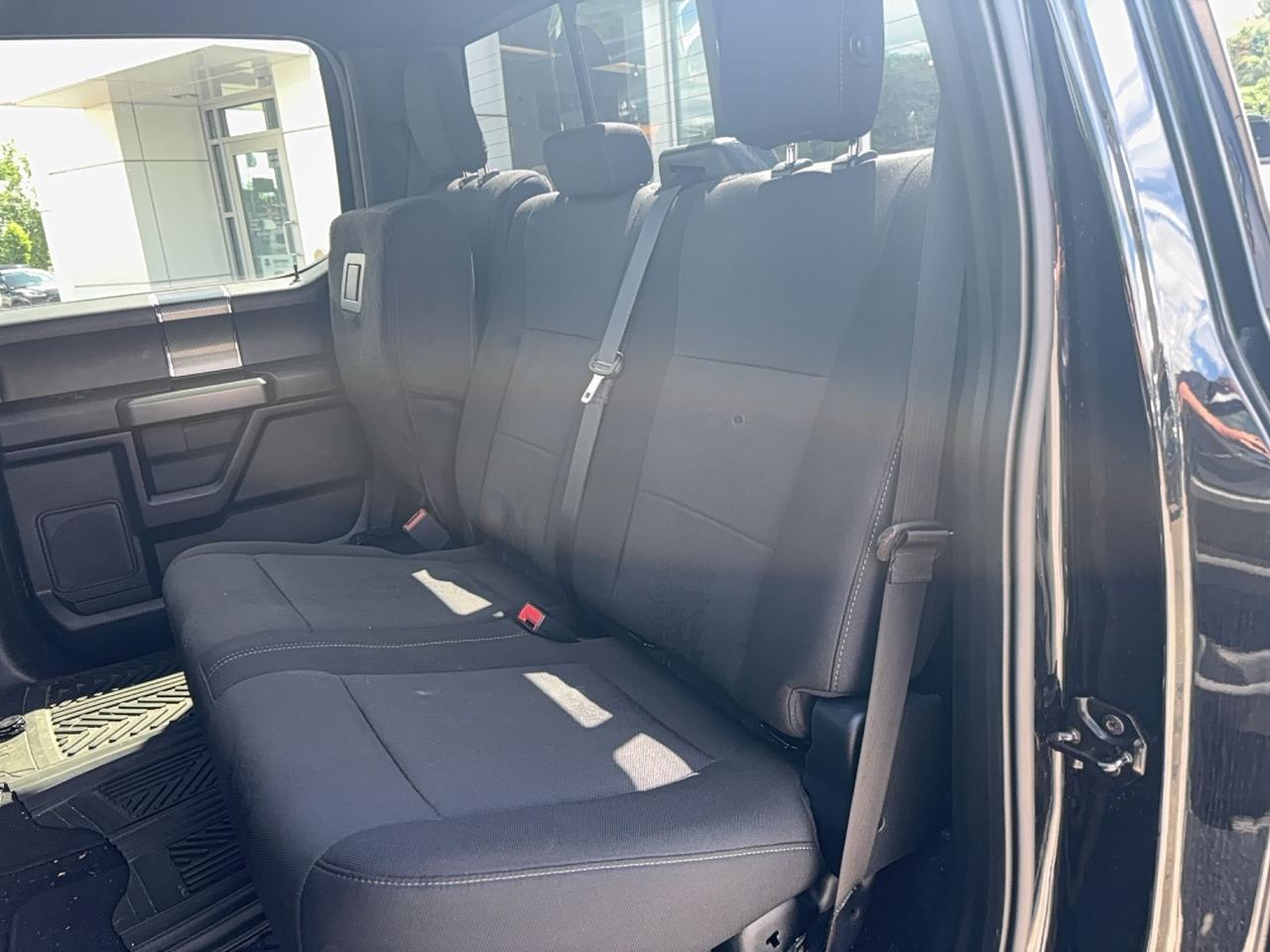 2018 Ford F-150 LOW KM'S, LOCAL TRADE, 302A SPORT! HEATED SEATS! Photo