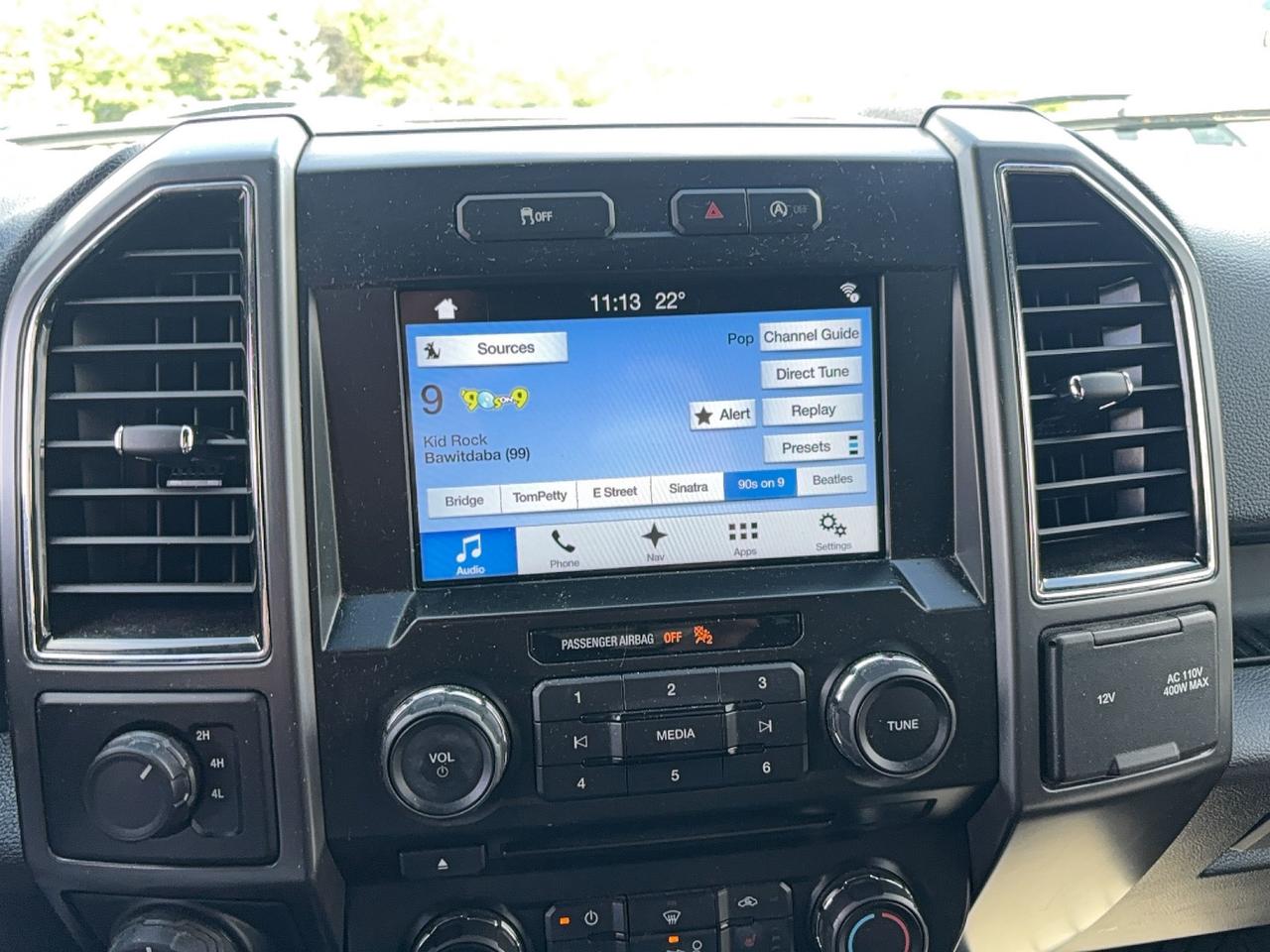 2018 Ford F-150 LOW KM'S, LOCAL TRADE, 302A SPORT! HEATED SEATS! Photo