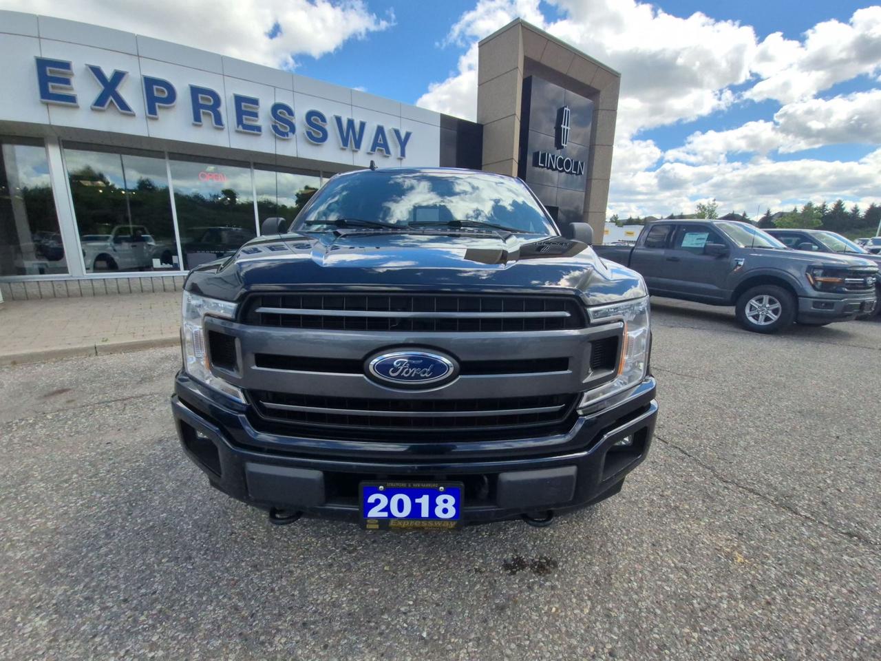 2018 Ford F-150 LOW KM'S, LOCAL TRADE, 302A SPORT! HEATED SEATS! Photo3