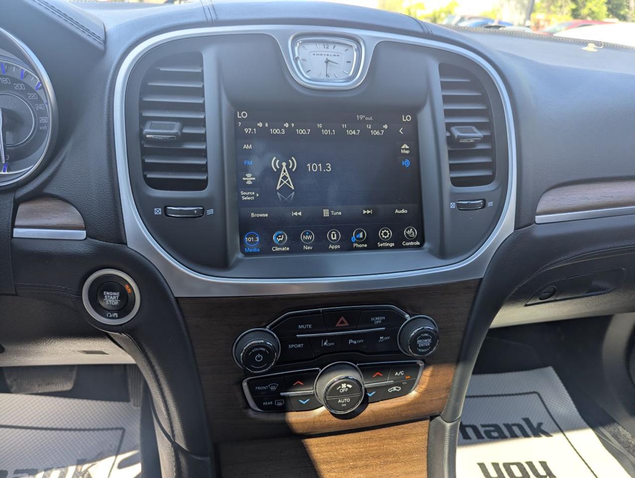 2019 Chrysler 300 300C PLATINUM EDITION SUMMER BLOWOUT SALE!! Photo