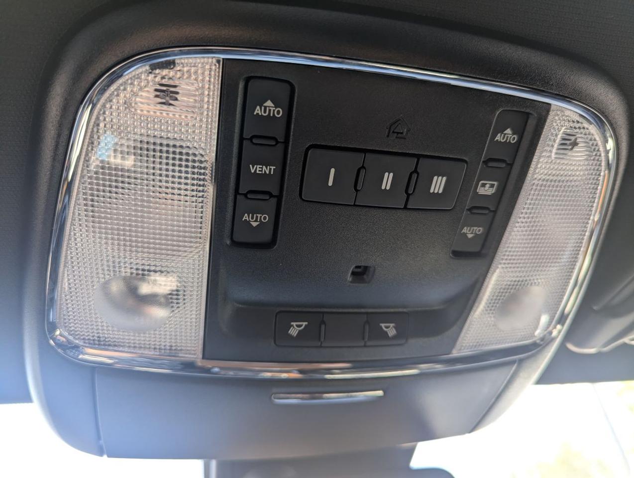 2019 Chrysler 300 300C PLATINUM EDITION SUMMER BLOWOUT SALE!! Photo