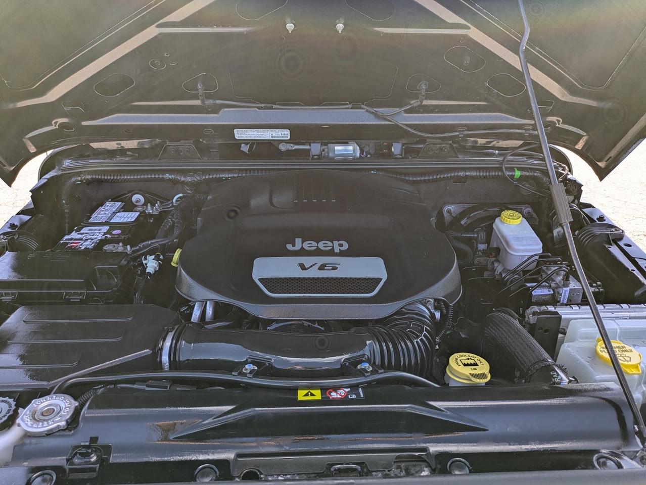 2014 Jeep Wrangler SPORT Photo