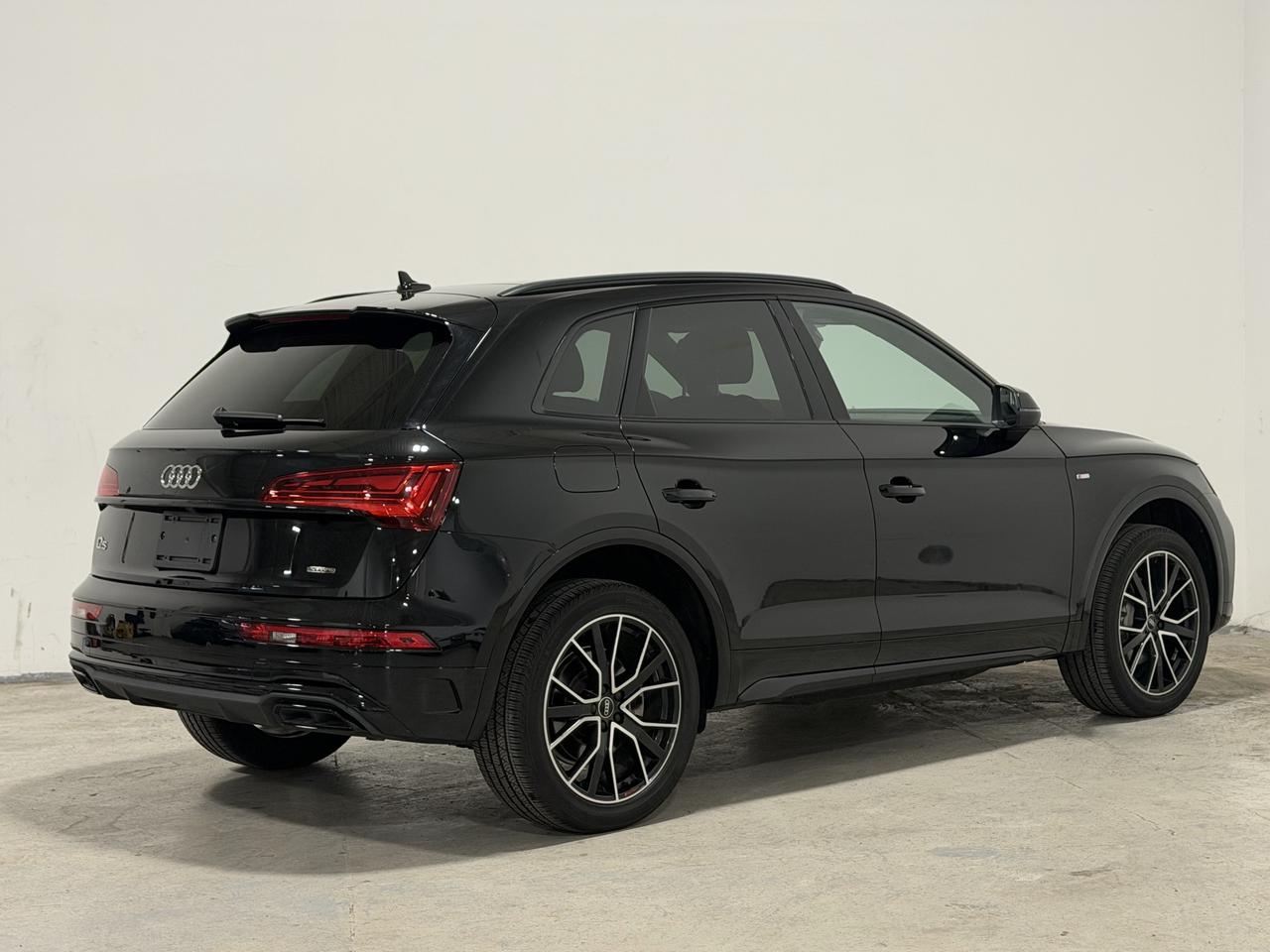 2023 Audi Q5 PROGRESSIV | BLACK OPTICS |S-LINE Photo3