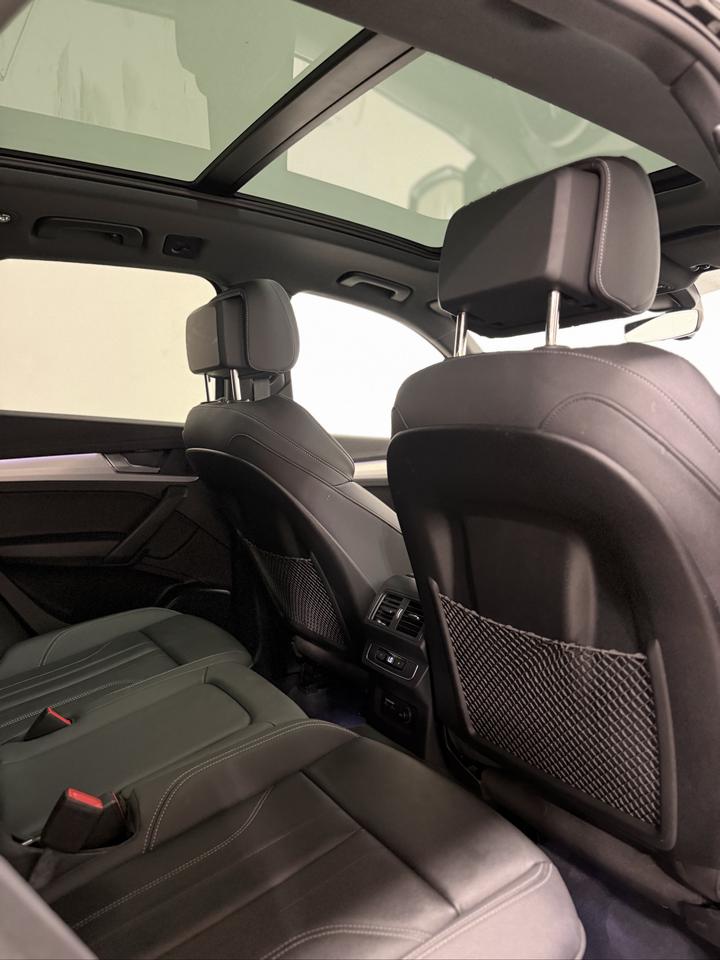 2023 Audi Q5 PROGRESSIV | BLACK OPTICS |S-LINE Photo