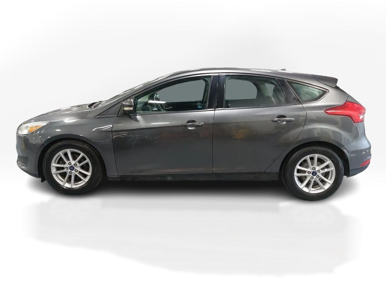2017 Ford Focus 5DR HB SE Photo