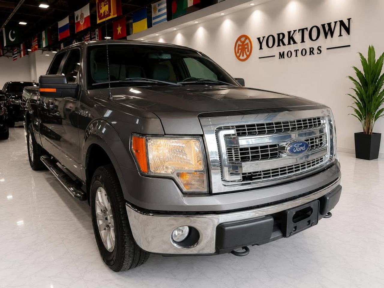 2013 Ford F-150 XLT | 5.0L V8 | 4X4 | SUPER CREWCAB | HEATED SEATS Photo