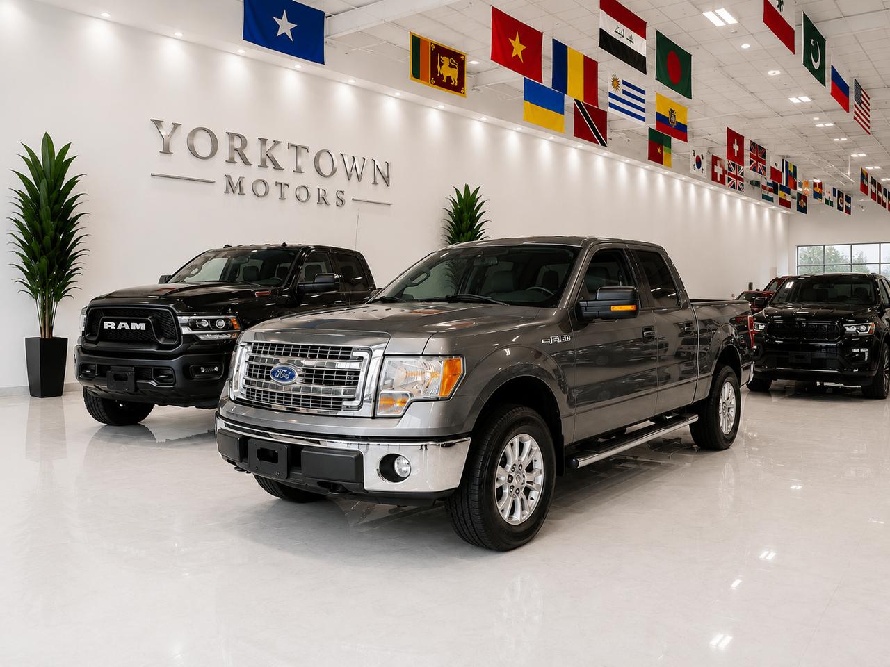 2013 Ford F-150 XLT | 5.0L V8 | 4X4 | SUPER CREWCAB | HEATED SEATS Photo