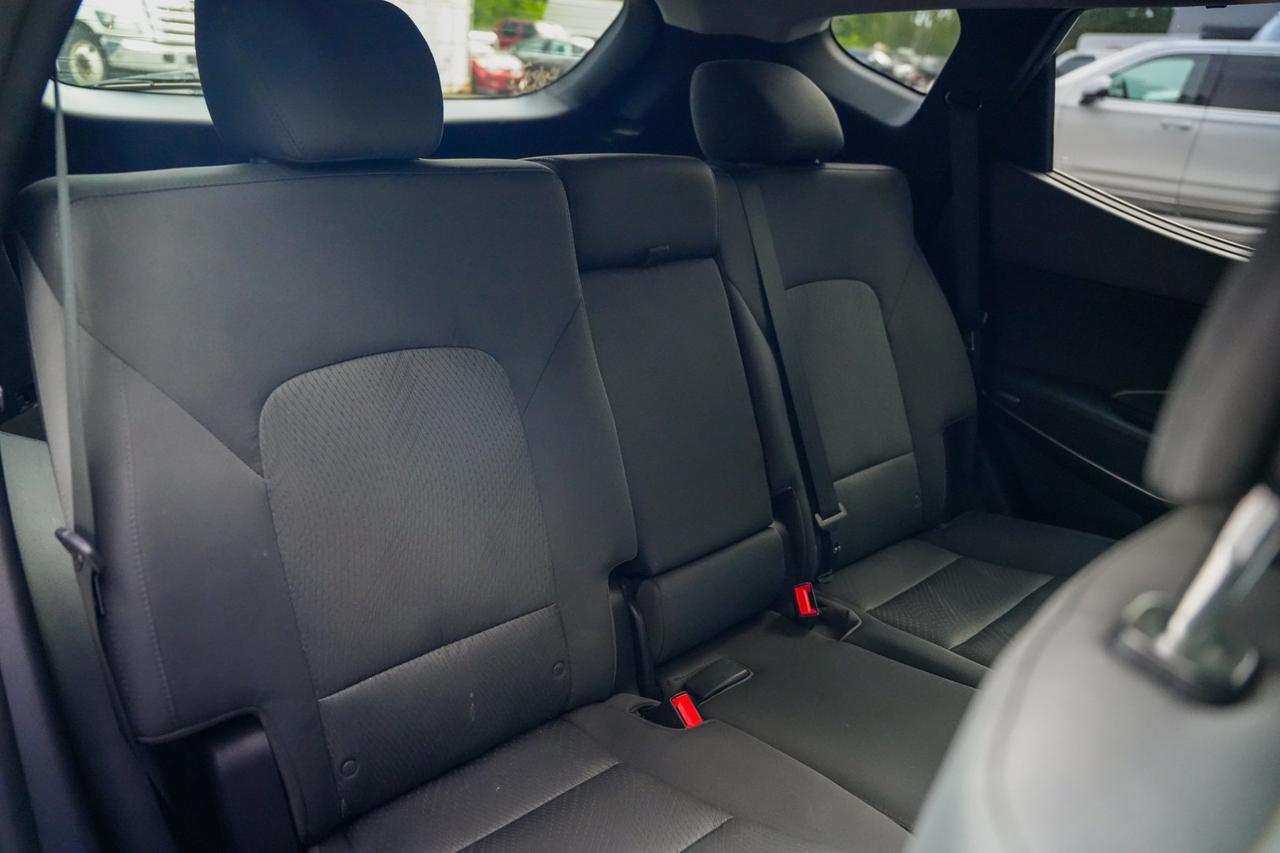 2017 Hyundai Santa Fe Sport 2.4 FWD Photo