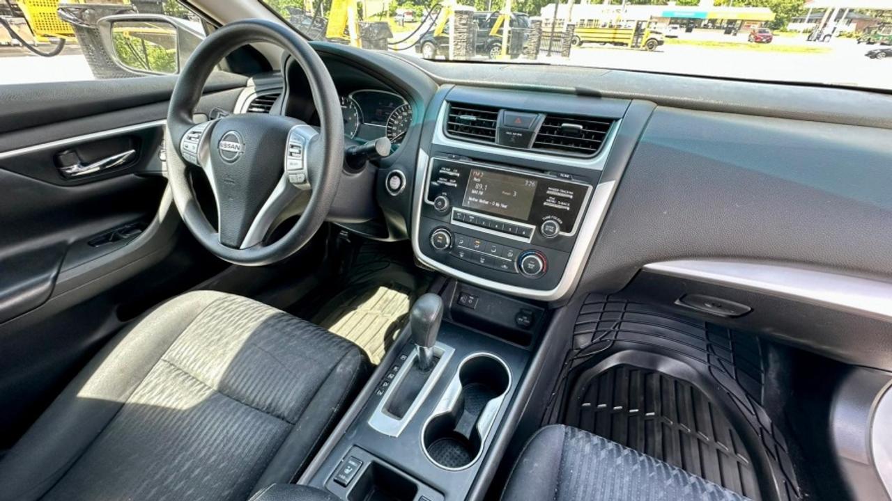 2017 Nissan Altima " Photo