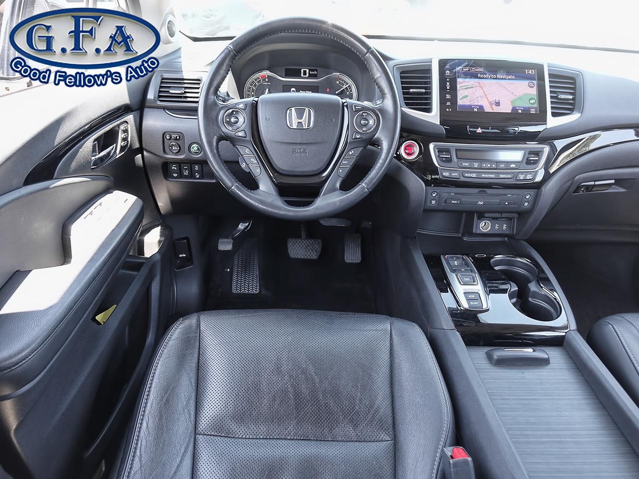 2018 Honda Pilot TOURING MODEL, 7 PASSENGER, AWD, LEATHER SEATS, SU Photo