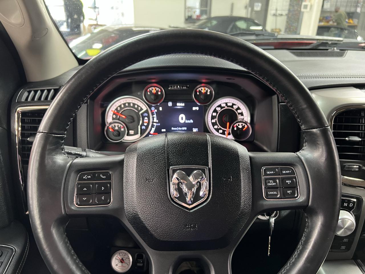 2014 RAM 1500 SPORT 1500 4x4 | HEMI V8 | Only 69,558 kms Photo