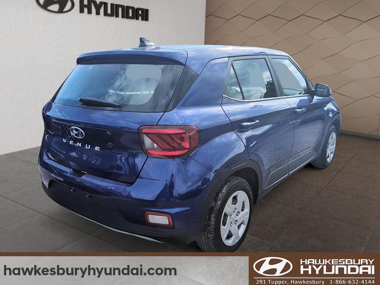 2021 Hyundai Venue Essential Photo