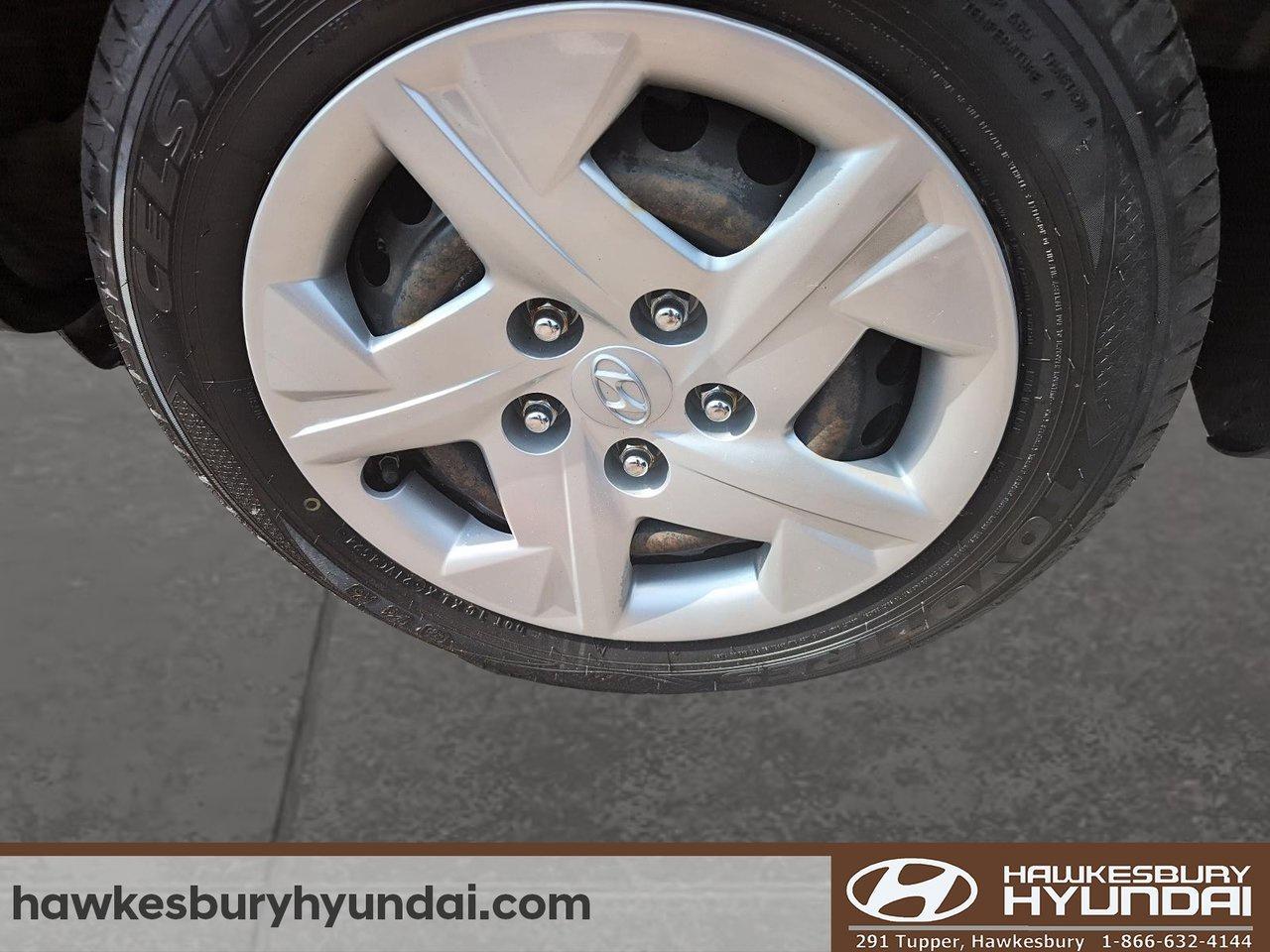 2021 Hyundai Venue Essential Photo