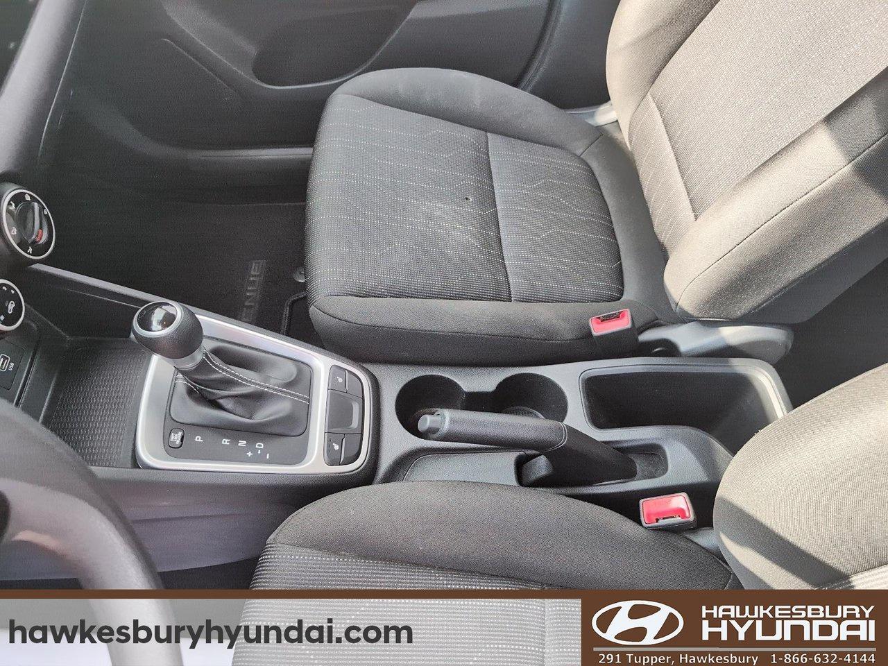 2021 Hyundai Venue Essential Photo