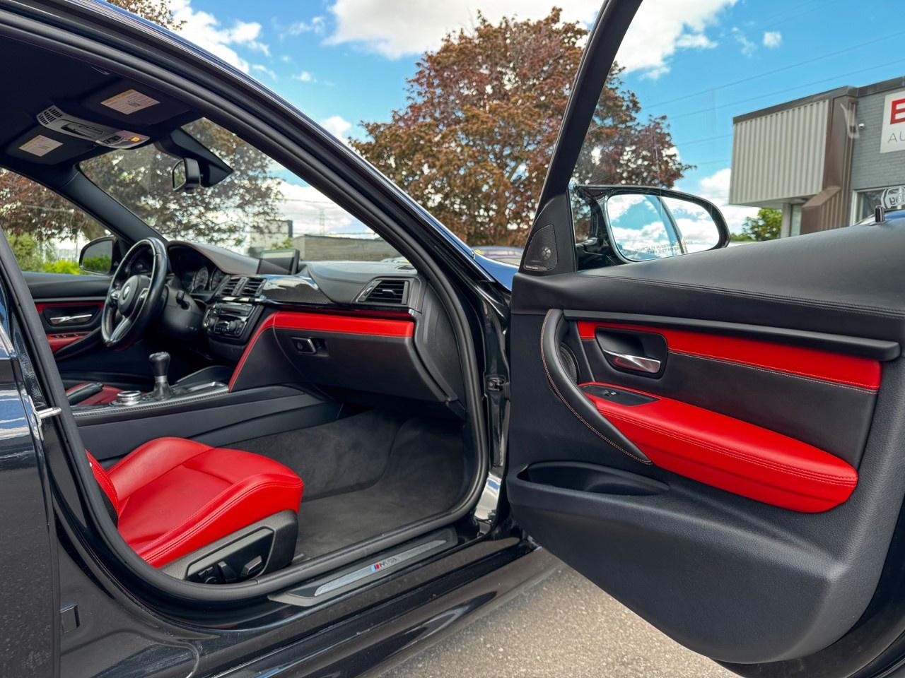 2015 BMW M3 No accidents/6 speed/Full BMW service history/Extended leather/harmon kardon Photo